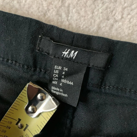 H&M Black skinny Stretch jeans size 4 LIKE NEW - Picture 7 of 10